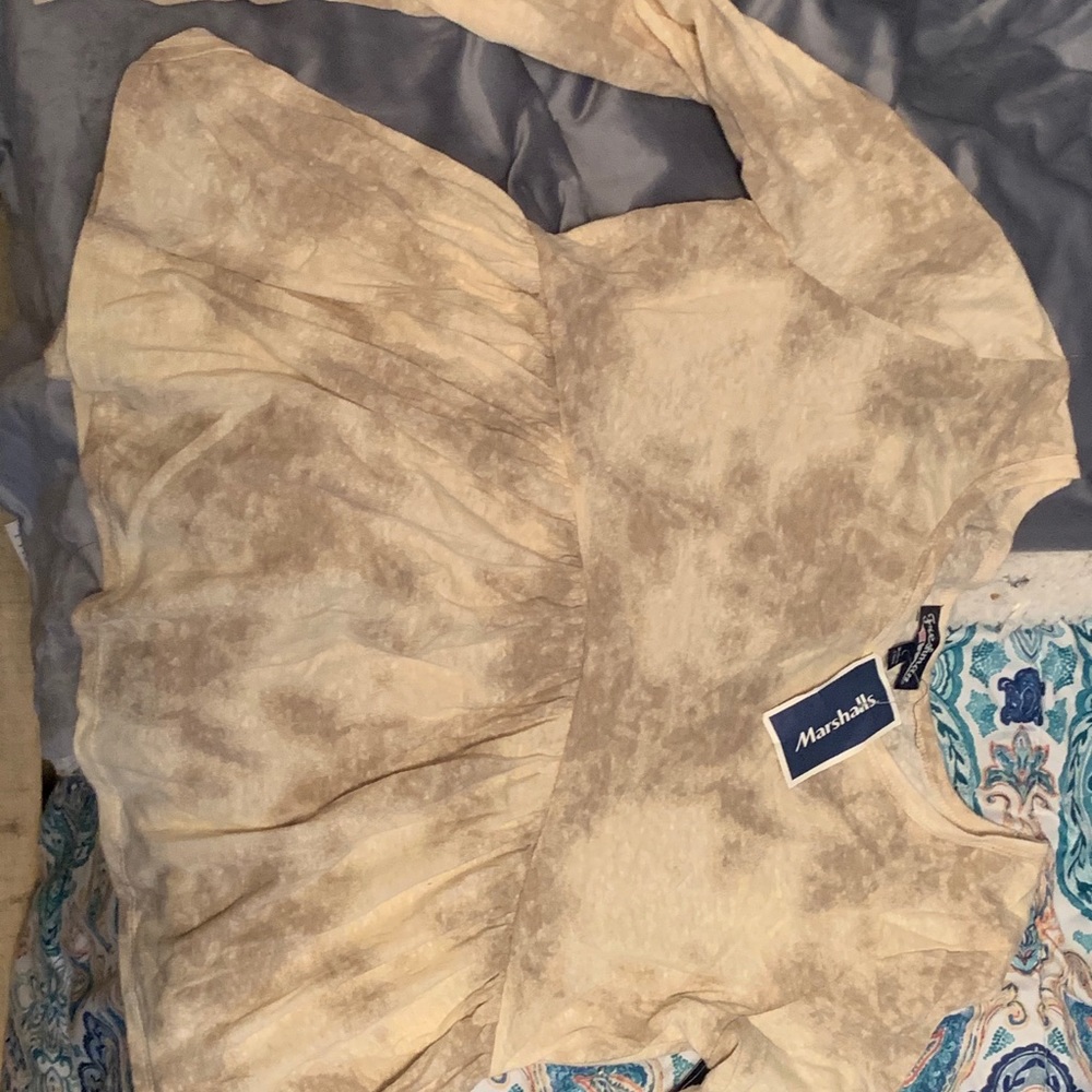Long sleeve tee